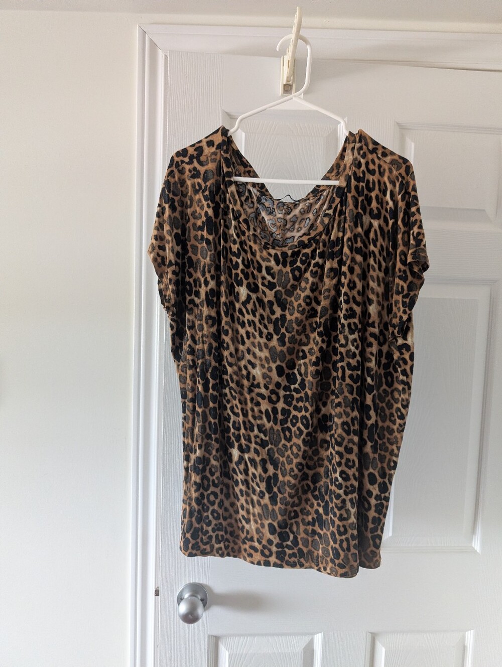 Dex Leopard Print Short Sleeve Top in Brown and Black